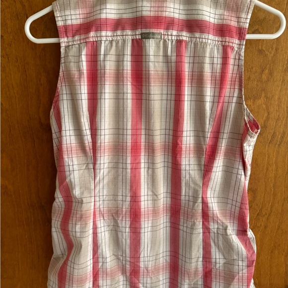 Columbia Sleeveless top size M - Picture 2 of 4
